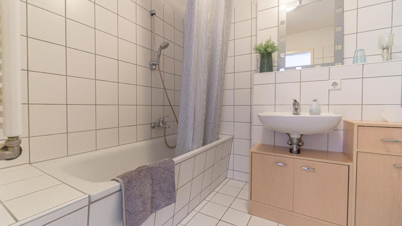 Central Apartment, 55M2, Kitchen, Washer, Netflix, Parking Cottbus Buitenkant foto